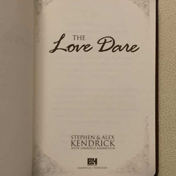 The Love Dare "Shauna" - Picture 7 of 10